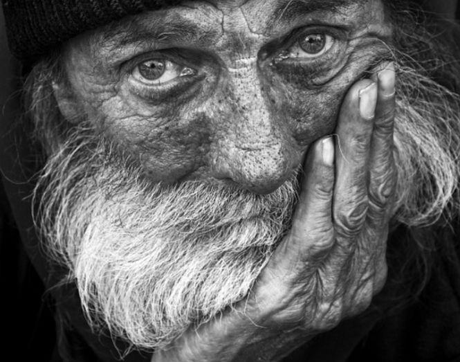 Povestea de viaţă a omului care a trăit un sfert de mileniu. A oferit lumii secretul longevităţii 382299