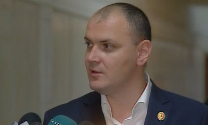 Sebastian Ghiță: Mâine oamenii merg la spital și pot să moară în continuare
