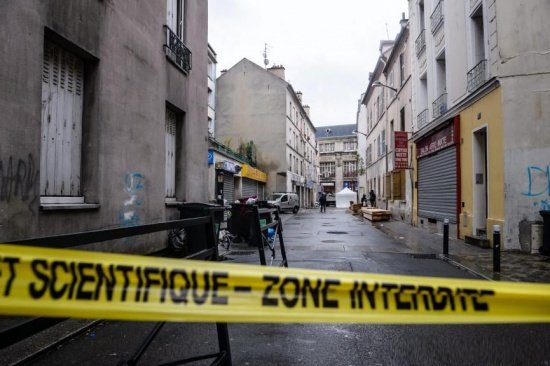 A fost găsită lista lui Salah Abdeslam cu ţintele de atac! Ce alte instituții din Franța vizase teroristul 