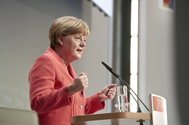 PNL: Angela Merkel îl susţine pe Cătălin Predoiu