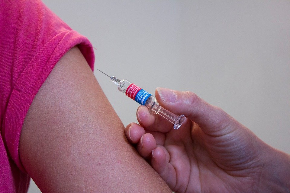 Cât de periculoase sunt vaccinurile Hexacima pentru copii? Iată răspunsul specialistului