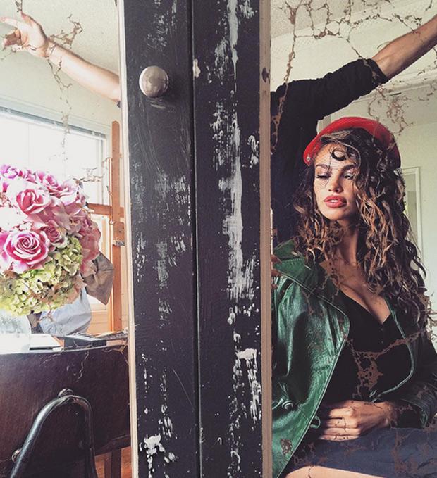 Cum arată Mădălina Ghenea naturală. Poza care i-a uimit pe fani (Foto) 384039