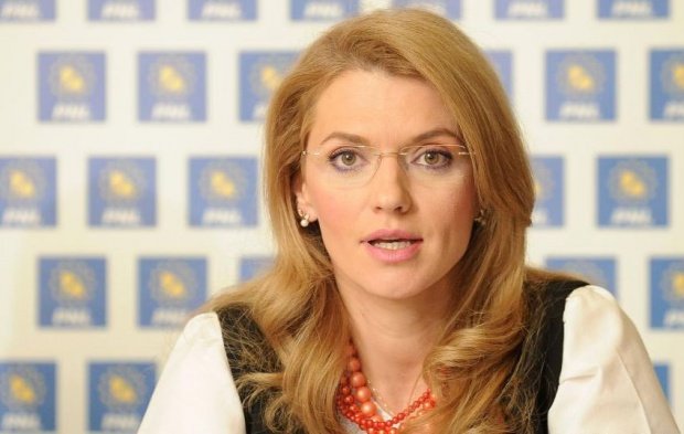 Alina Gorghiu dă o lovitură guvernului de tehnocrați