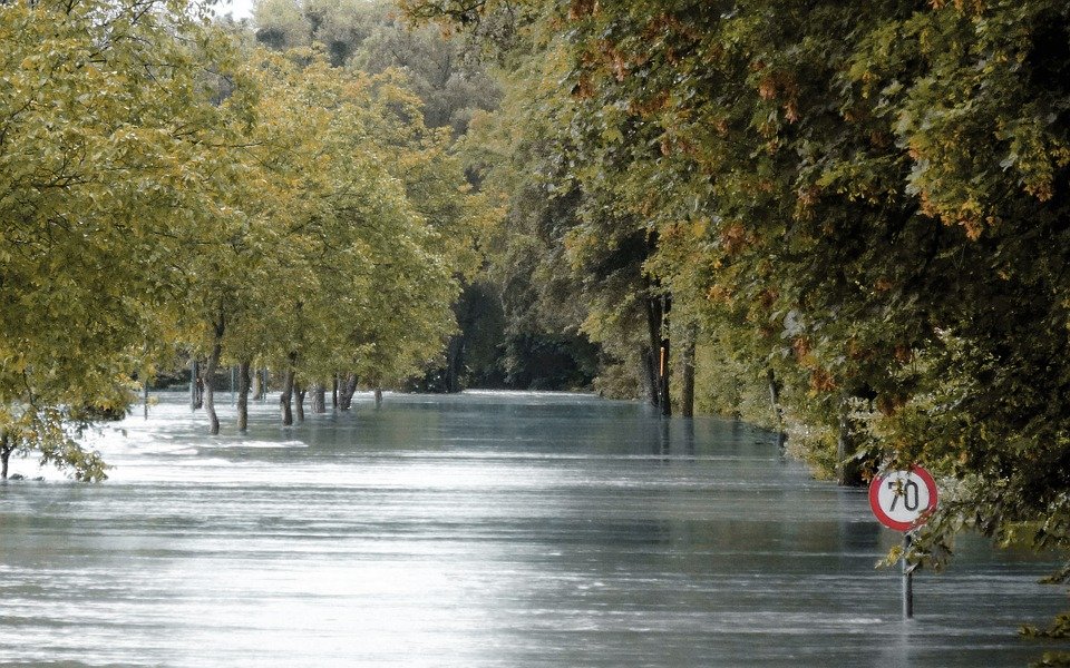 Franța declară stare de catastrofă, din cauza inundațiilor