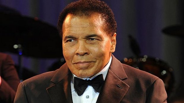 Muhammad Ali, internat de urgență în spital