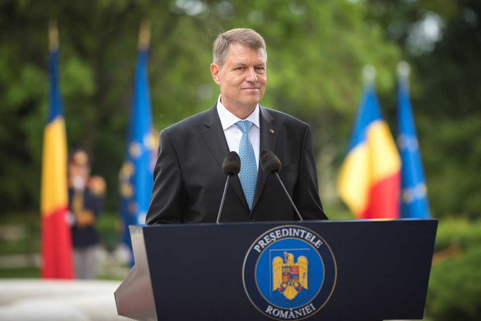 Salvatorii SMURD morți în Moldova, decorați post-mortem de președintele Klaus Iohannis