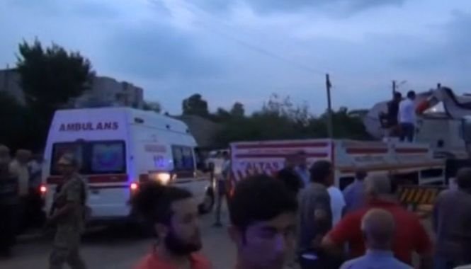Accident cumplit în Turcia: 14 persoane au murit