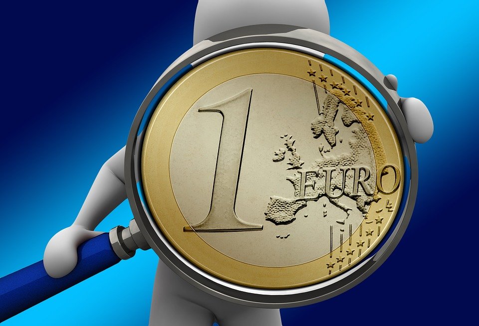 România îndeplinește trei din cele cinci condiții necesare pentru aderarea la euro 