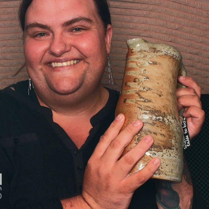 Decizia surprinzătoare luată de femeia cu barbă 386880