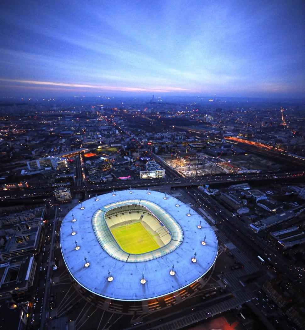 EURO 2016. Cum arată Stade de France cu câteva ore înainte de meci. Pregătiri de ultimă oră pentru suporterii români!