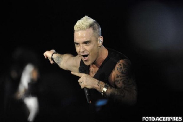 Ironiile lui Robbie Williams referitoare la naționala de fotbal a României, taxate aspru pe internet