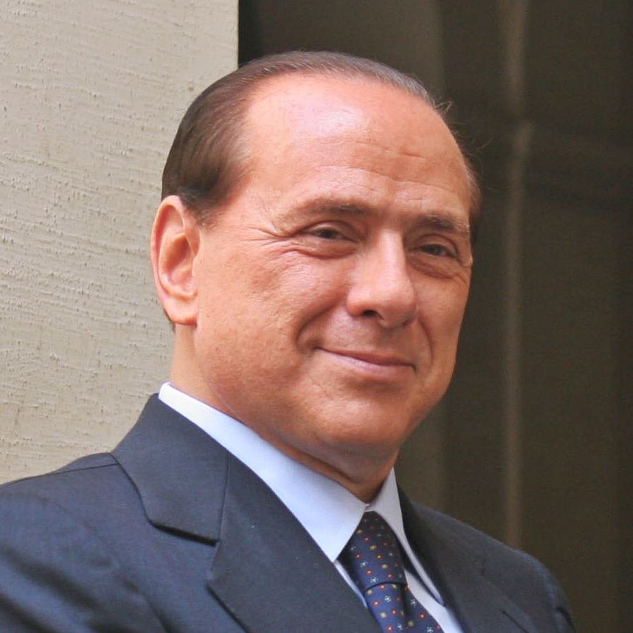 Silvio Berlusconi și infirmiera. Ce a făcut miliardarul după ce a ieșit din operație