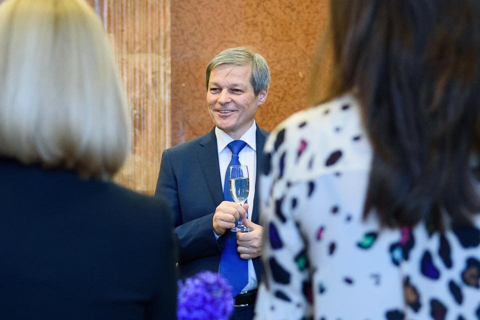 Ce post îl așteaptă pe Dacian Cioloș când nu va mai fi șeful Guvernului? Premierul ar urma să fie plătit cu 20.000 de dolari pe lună