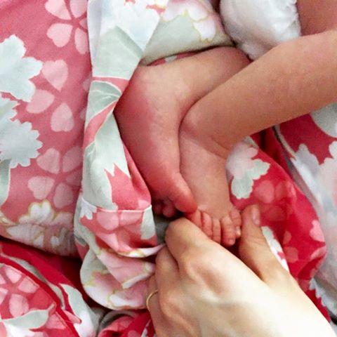 Adela Popescu, prima imagine cu fiul ei. Fotografia i-a impresionat pe fani (Foto) 388873