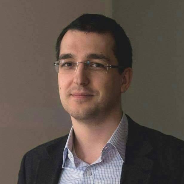 Gest incredibil făcut de ministrul Sănătăţii. Ce a răspuns unui mesaj disperat pe Facebook 389231