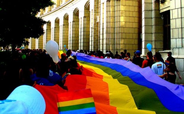 O asociație din România cere legalizarea relațiilor între persoane de același sex
