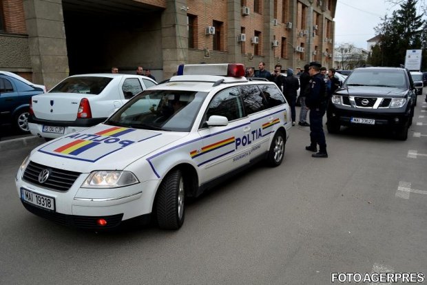 Percheziții în Bihor, la mai multe instituții publice, printre care și două sedii ale poliției