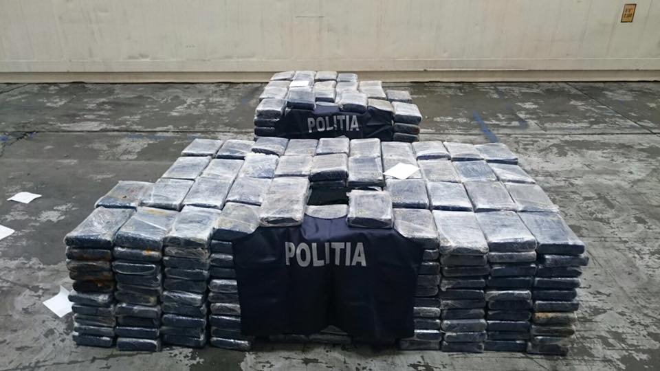 Captură record de droguri în Portul Constanţa. Procurorii DIICOT au descoperit peste două tone de cocaină