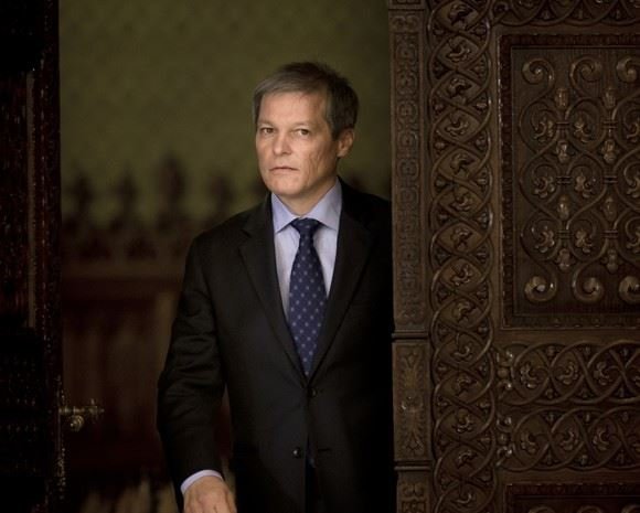 Dacian Cioloș pregătește remanierea Guvernului. Cine sunt miniștrii vizați