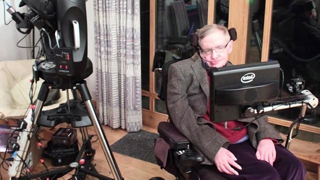 Stephen Hawking, amenințat cu moartea! O femeie a fost arestată