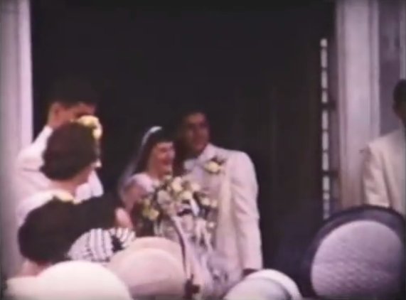 A revăzut filmarea nunții părinților săi din urmă cu 60 de ani și a realizat că trebuie să acționeze rapid. Ce apărea în imagini - VIDEO