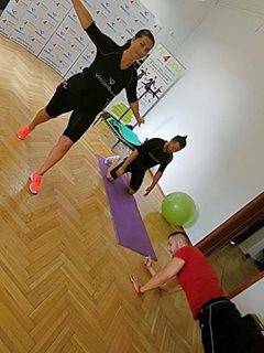 Satula sa tot fie facuta grasa Gabi Cristea s-a apucat de sport! Cum arata in colanti mulati 392484