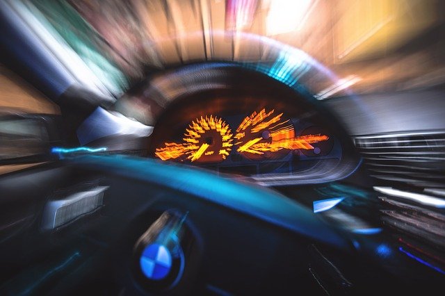 Șofer amendat pentru viteză excesivă pe A1. Cu cât a fost înregistrat de radar 