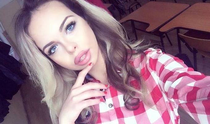 Nici măcar ea n-a aflat! O vedetă de la noi a picat examenul de Bacalaureat! A luat 3,1 la limba şi literatura română 393997