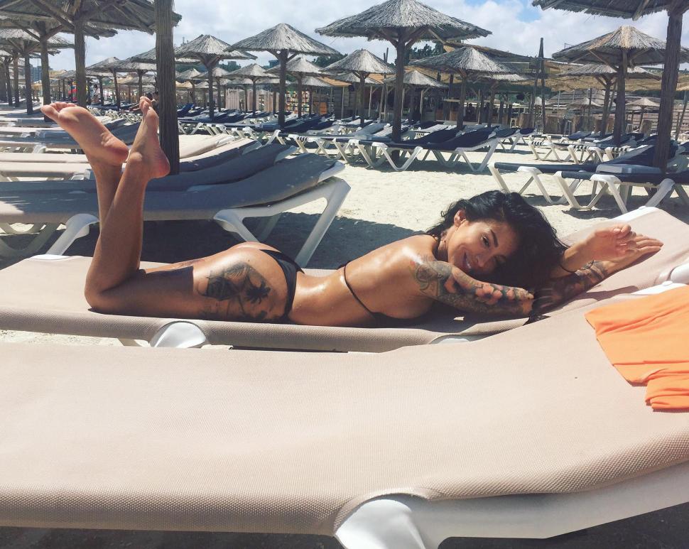 Cum s-a pozat Ruby. Fanii au rămas mască 395796