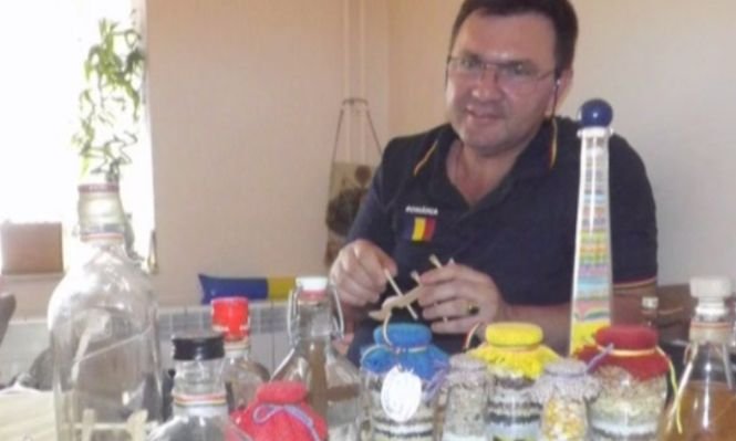 Mandat CIA pentru sticluțe cu „sporul casei”, făcute de un român. Cum a fost posibil