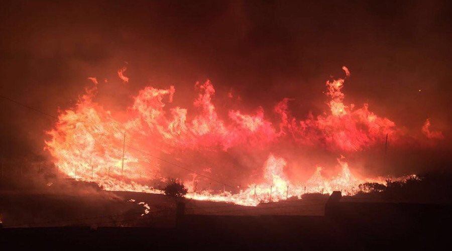 Incendiu masiv în Turcia, în apropierea unei baze NATO VIDEO