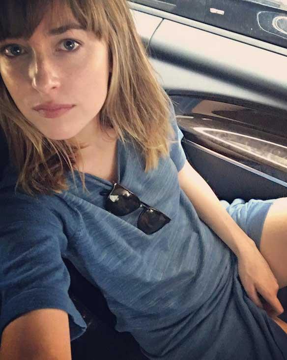 O mare vedeta s-a pozat asa! Ce avea intre picioare de toti fanii au sarit in sus 396306