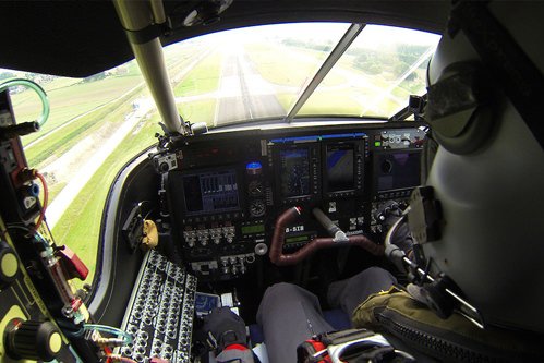 Călătorie istorică. Avionul Solar Impulse 2 a traversat patru continente fără nicio picătură de carburant