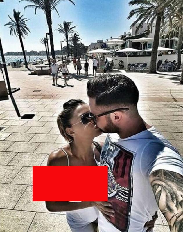 A dat să-și sărute iubitul. Și-a ridicat capul, dar ceva i-a scăpat 397433