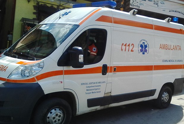 Bucureştenii s-au topit de cald: Peste 700 de apeluri la Ambulanţă