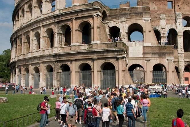 Alertă în Italia. Un regim de „maximă securitate” a fost activat la Colosseum