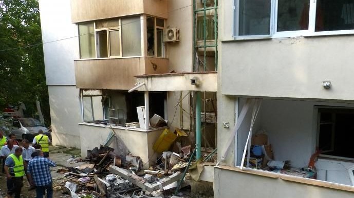 Un cunoscut membru al trupei Divertis şi-a pierdut casa în explozia blocului de la Iaşi - FOTO