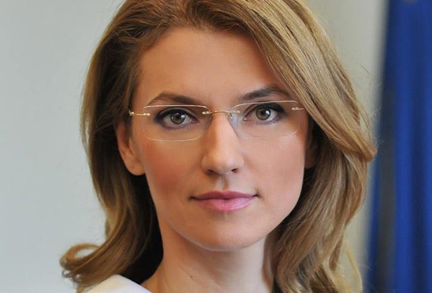 Alina Gorghiu, atac la Vasile Dîncu: „Iată de ce stânga e bună când nu e la guvernare”