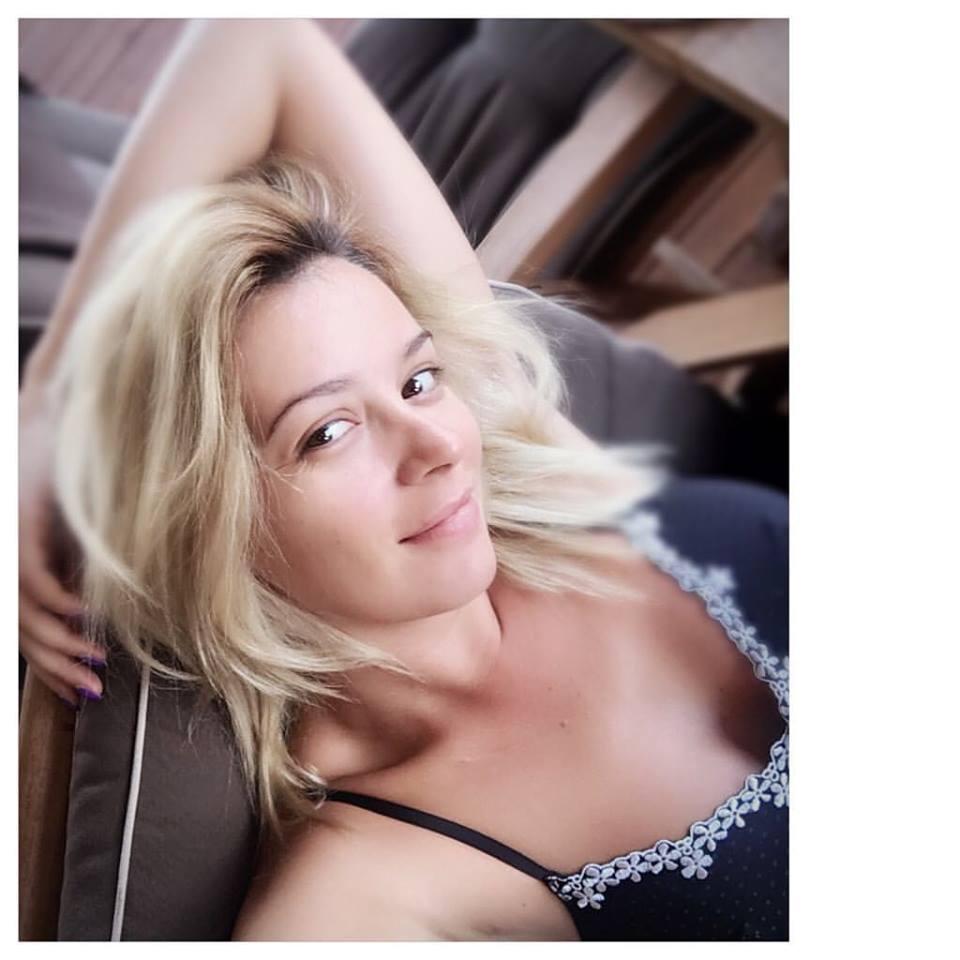  Cum a apărut o celebră actriță din România la o piscină din București. Toată lumea a întors capul 398562