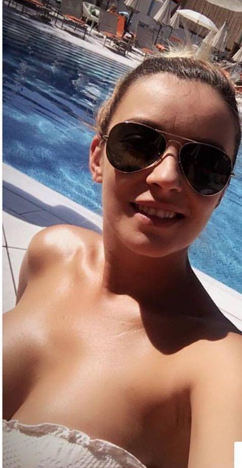  Cum a apărut o celebră actriță din România la o piscină din București. Toată lumea a întors capul 398563