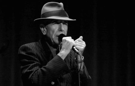Scrisoarea emoționantă a lui Leonard Cohen pentru muza sa care a murit