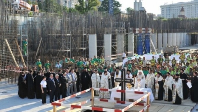Municipalitatea bucureșteană ar putea suplimenta cu 15 milioane de lei sprijinul pentru Catedrala Mântuirii Neamului