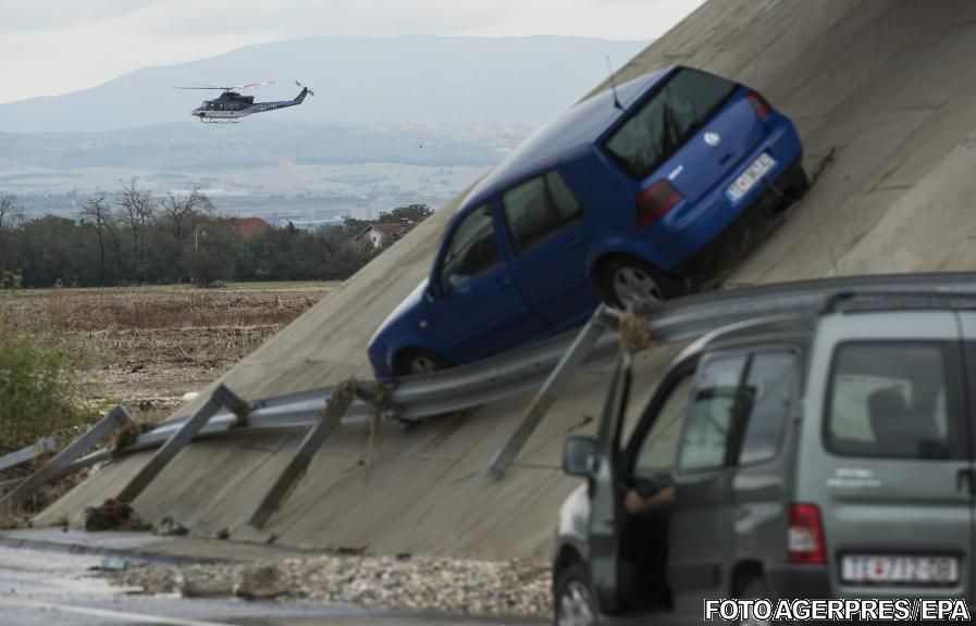 Stare de urgenţă în Macedonia. 22 de persoane au murit într-o singură noapte!