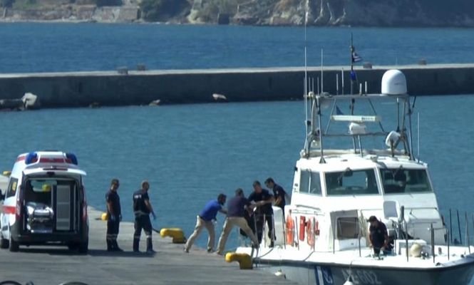 Trei oameni au murit, după ce un iaht a intrat în coliziune cu o șalupă în largul insulei greceşti Aegina. Zeci de turiști, la bordul ambarcațiunilor