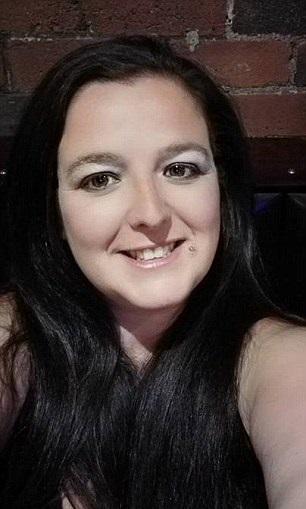 Ce s-a întâmplat după ce un bărbat a sunat la un număr scris pe peretele toaletei  400193