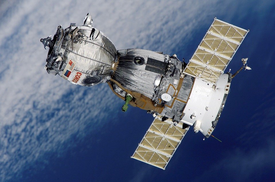Premieră mondială. China a trimis în spațiu primul satelit de comunicații cuantice