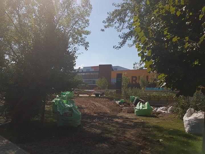 Cum arată noul mall din Titan cu mai puțin de două săptămâni înainte de deschidere 400966