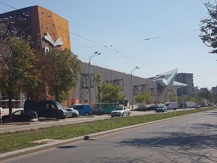 Cum arată noul mall din Titan cu mai puțin de două săptămâni înainte de deschidere 400967