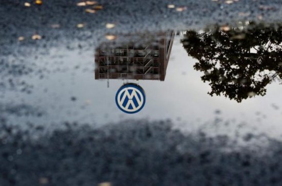Lovitură pentru Volkswagen. Întrerupe producţia modelului Golf la cea mai mare uzină din Germania