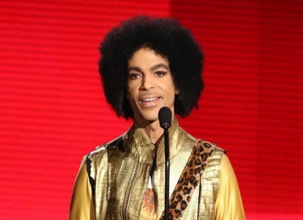 Ce l-a ucis pe Prince. Moartea artistului a venit din tuburile de aspirină și vitamine